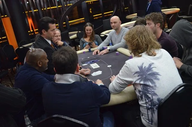 Tafel 8 | 2016/02 - Scheveningen Poker Series - €600 NLHE Main Event - 